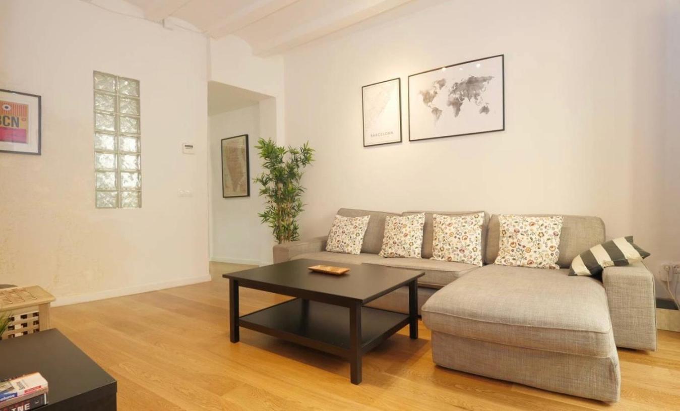 Unique Living Born Apartments & Studios Barcelone Extérieur photo