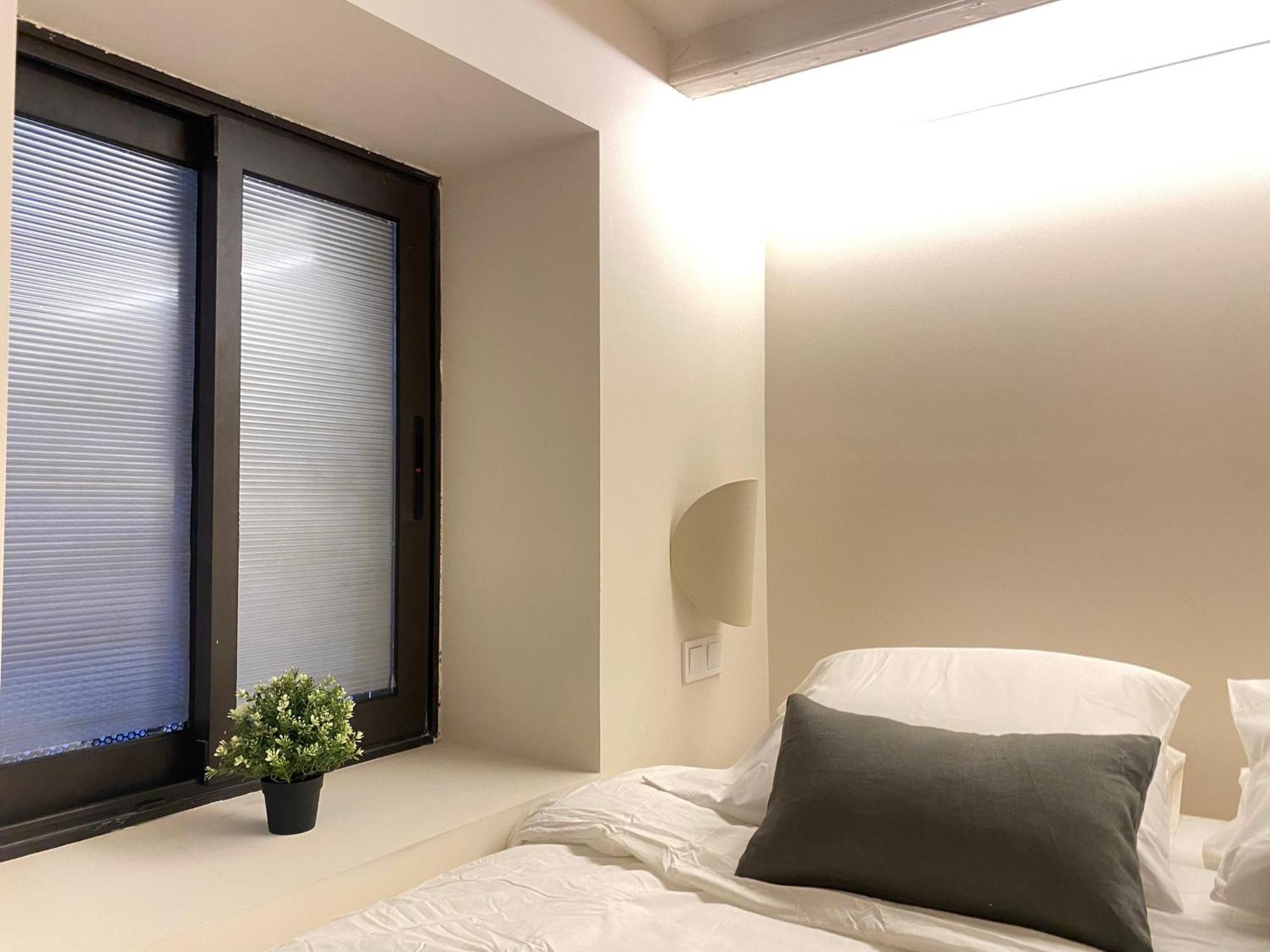 Unique Living Born Apartments & Studios Barcelone Extérieur photo