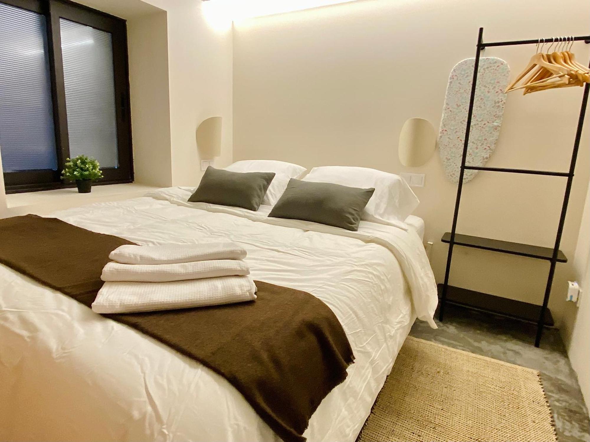 Unique Living Born Apartments & Studios Barcelone Extérieur photo